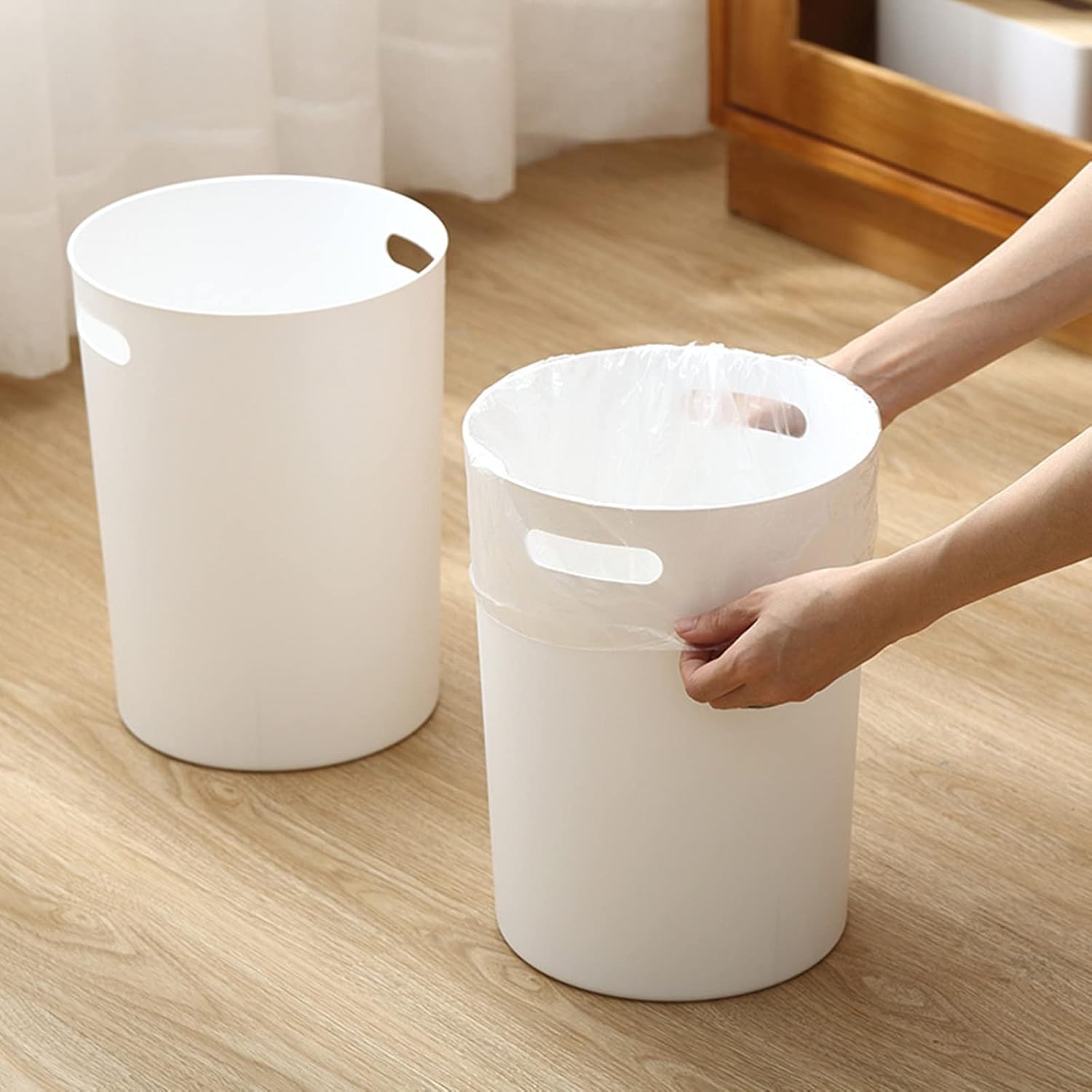 Lyellfe 6-Pack Small Trash Cans 15 Gallon Round Plastic Wastebaskets with Handles