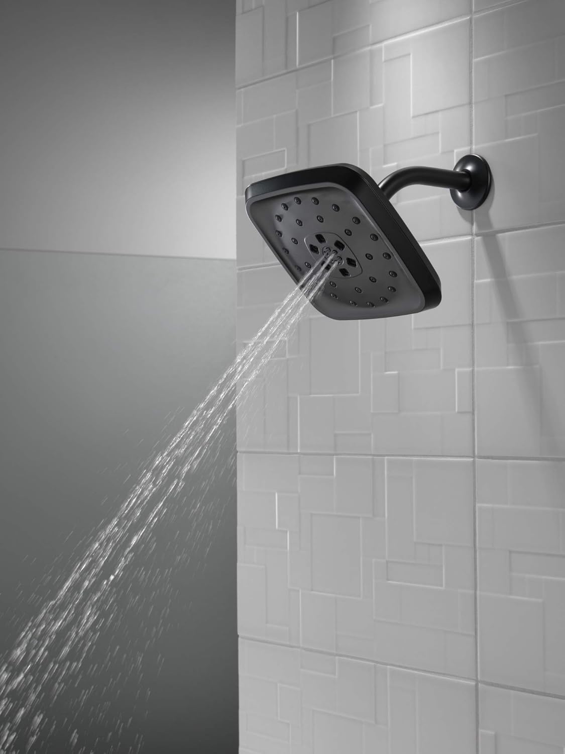 Delta H2Okinetic 4-Setting UltraSoak Shower Head Matte Black 1