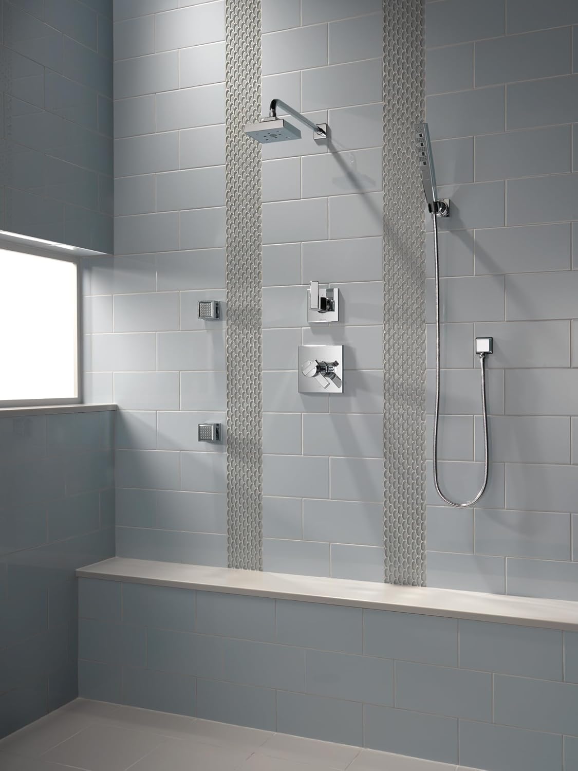 DELTA H2Okinetic Raincan Shower Head with SpotShield Finish 1