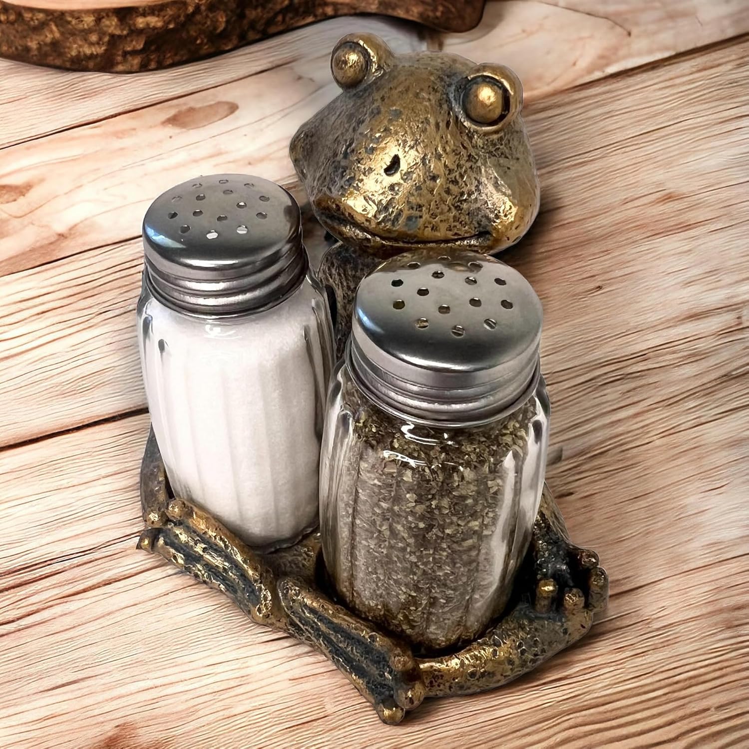 Top Brass Yoga Frog Salt Pepper Set