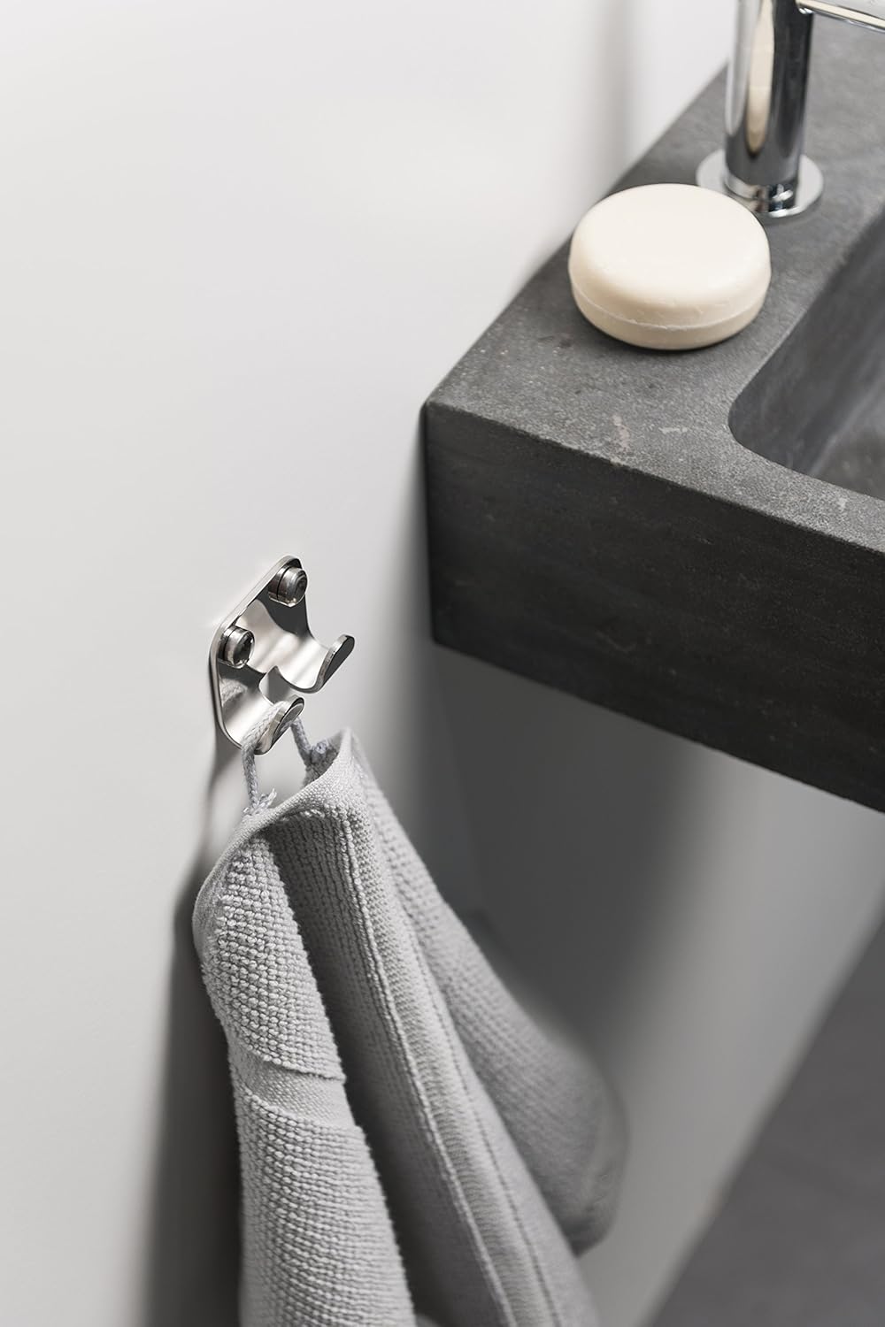Haceka Hook Ixi Brillant Silver Trim System 1